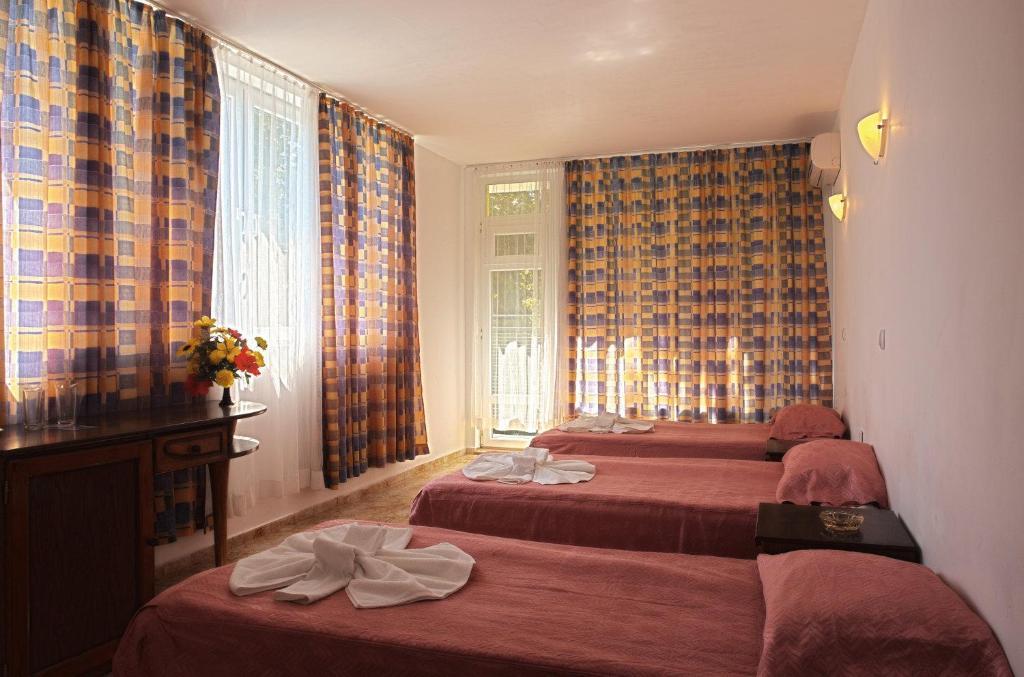 Sunny Varshava Hotel Nisipurile de Aur Cameră foto