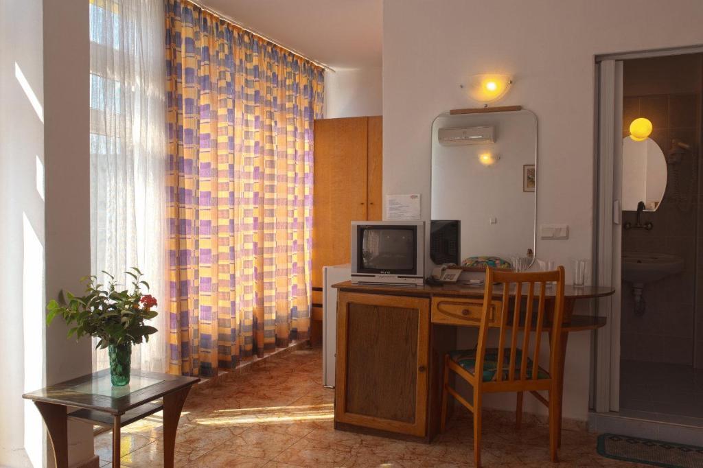 Sunny Varshava Hotel Nisipurile de Aur Cameră foto